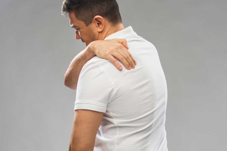 Dealing With Upper Back Pain - Back Pain Relief